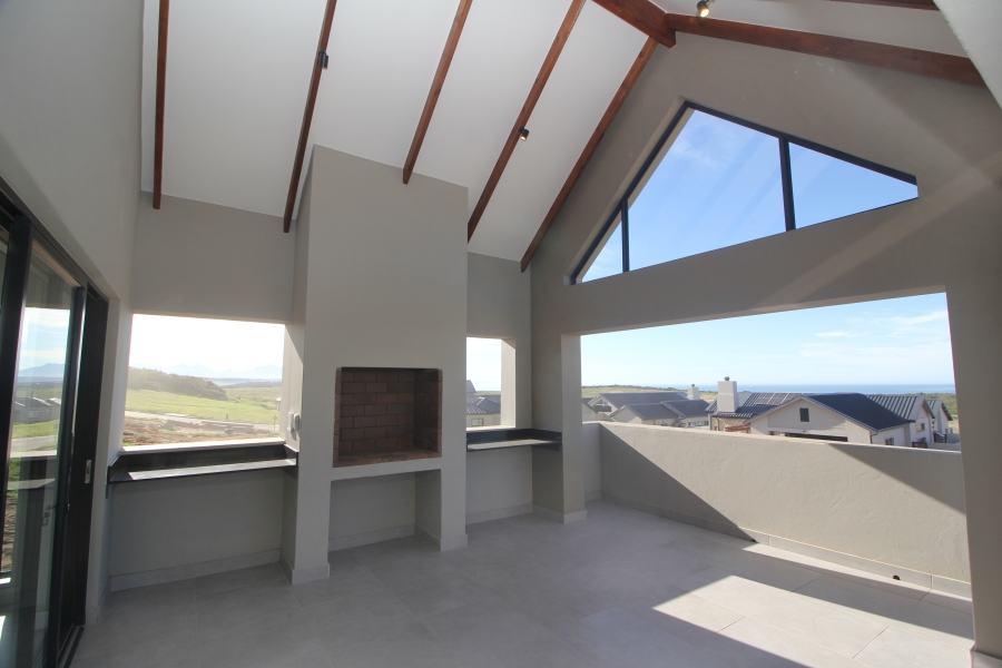 3 Bedroom Property for Sale in Hartland Lifestyle Estate Western Cape